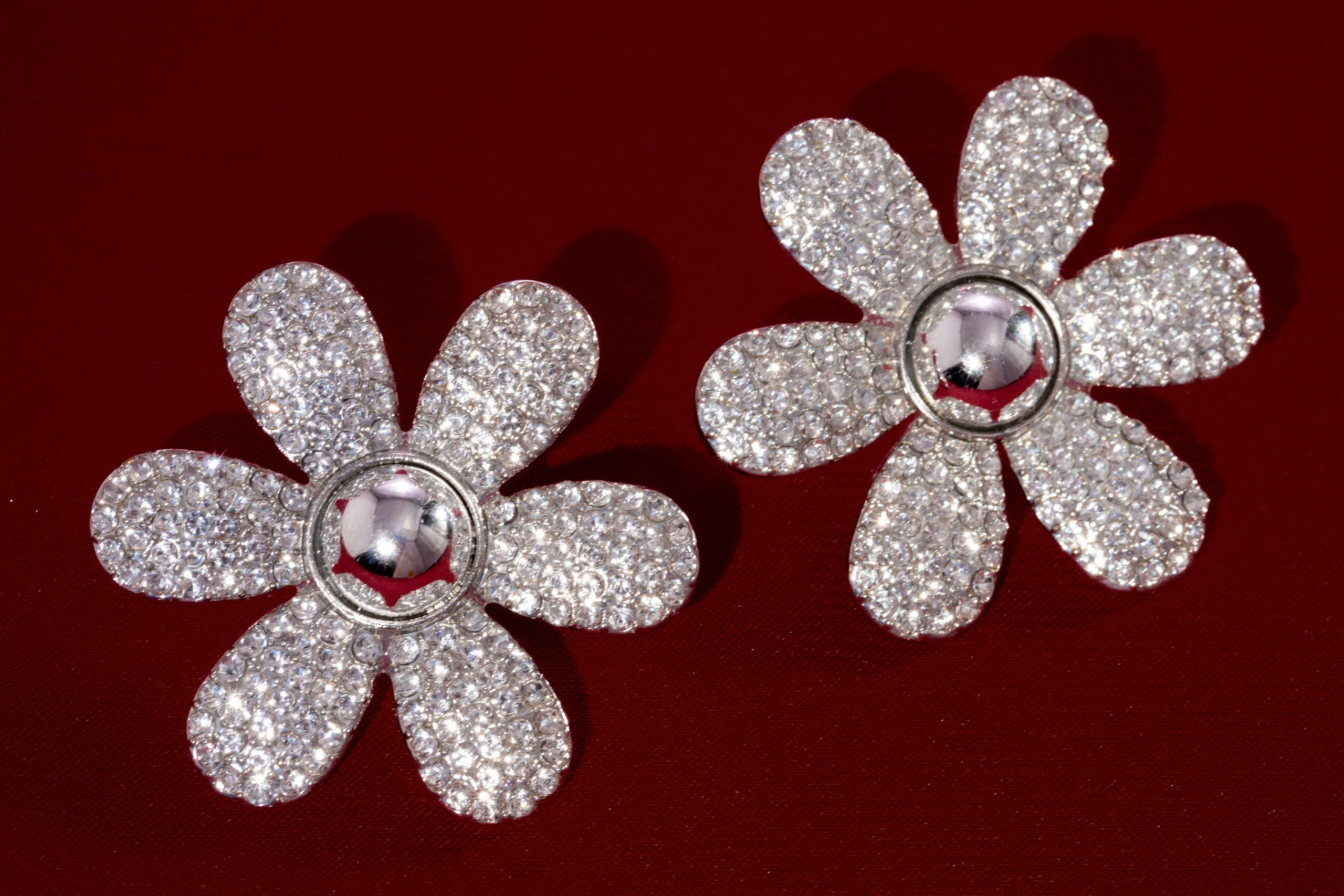  Daisy Hoops Earrings 