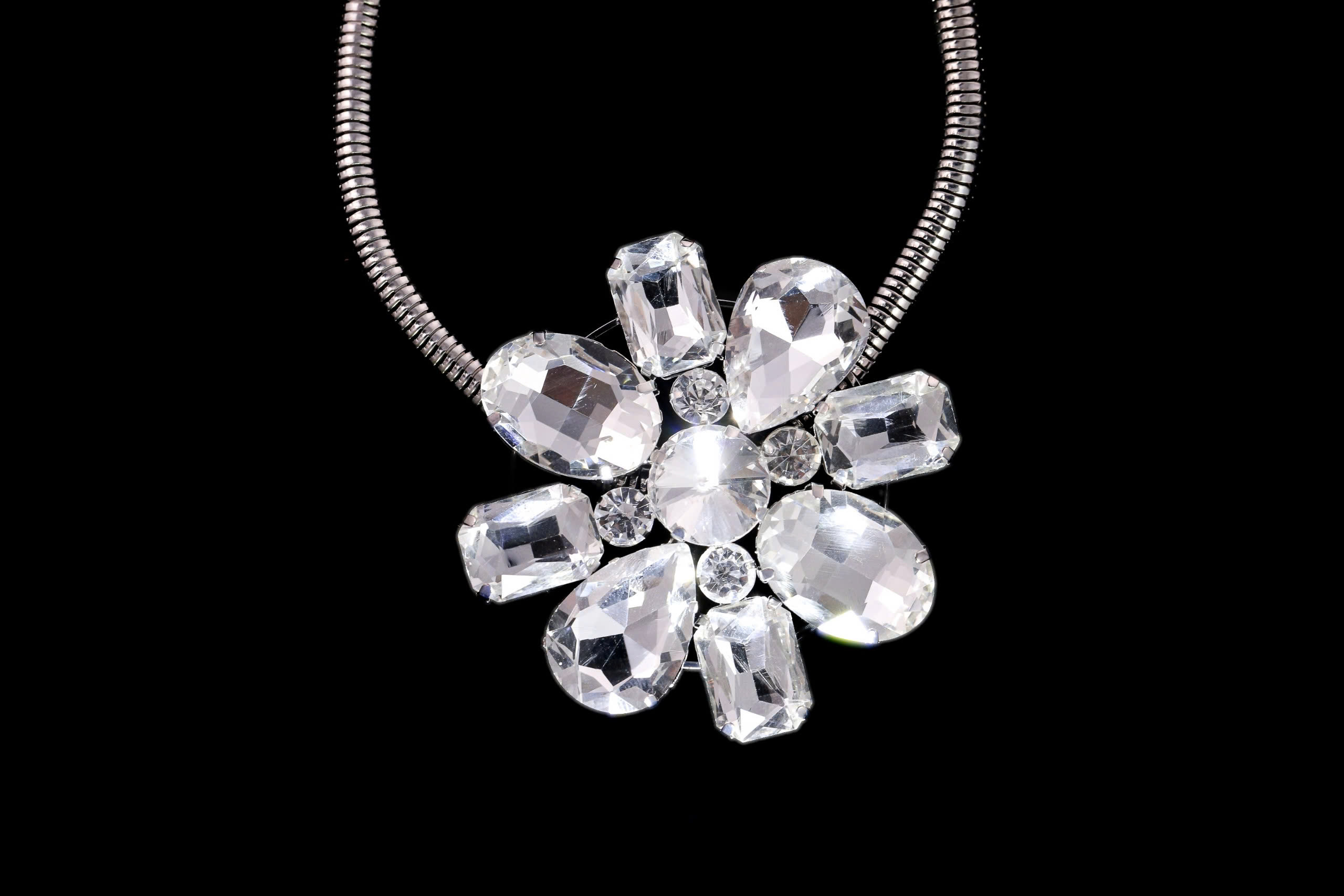  Gemstone Choker Necklace 