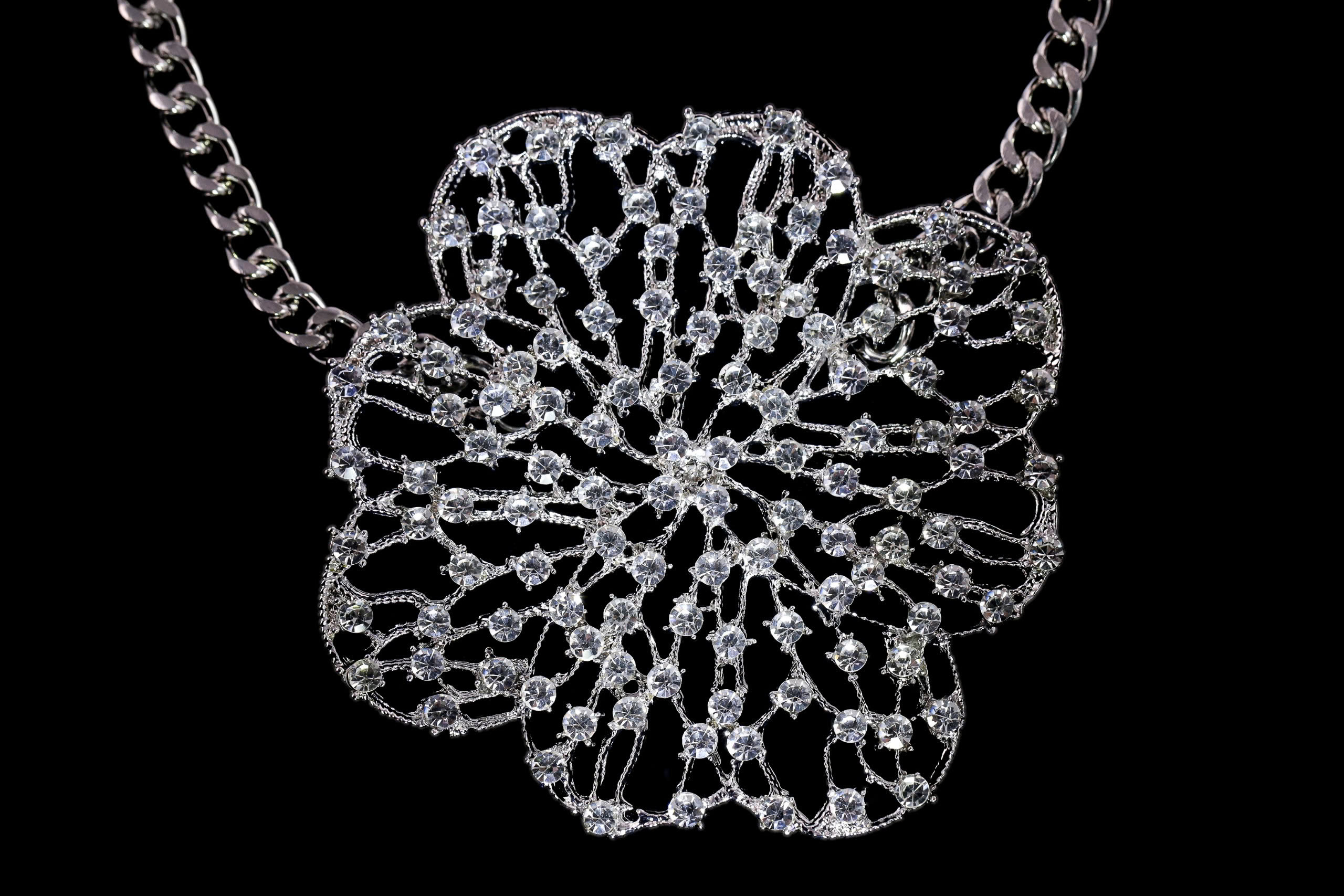  Pendant Necklace 